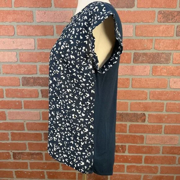 Animal Print Short Sleeve Blouse - Picture 3 of 8